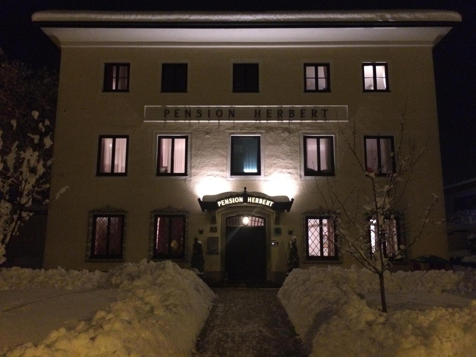 Hotel Pension Herbert Salzburgo Exterior foto